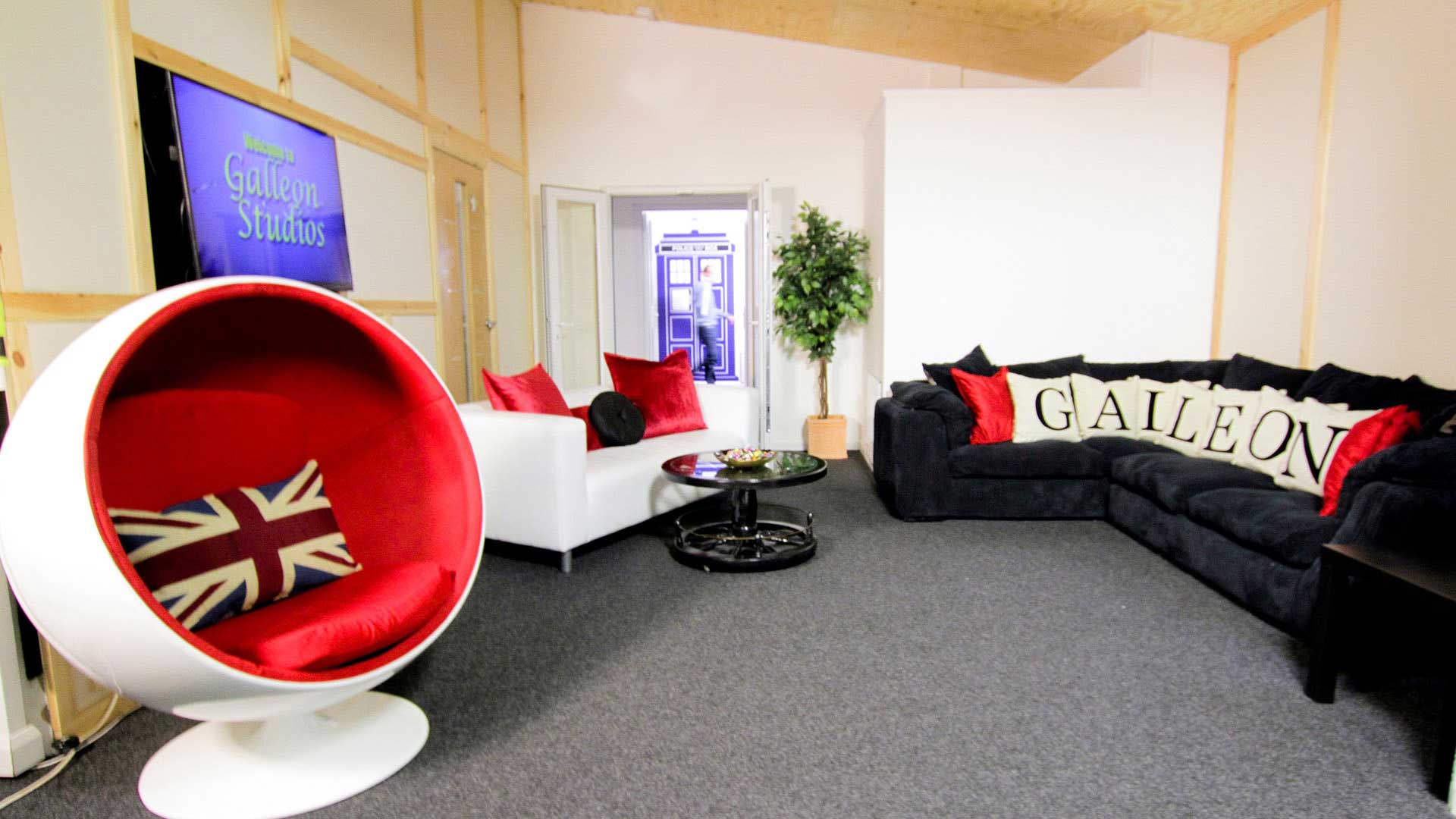 Studio with lounge image Studio with lounge for training