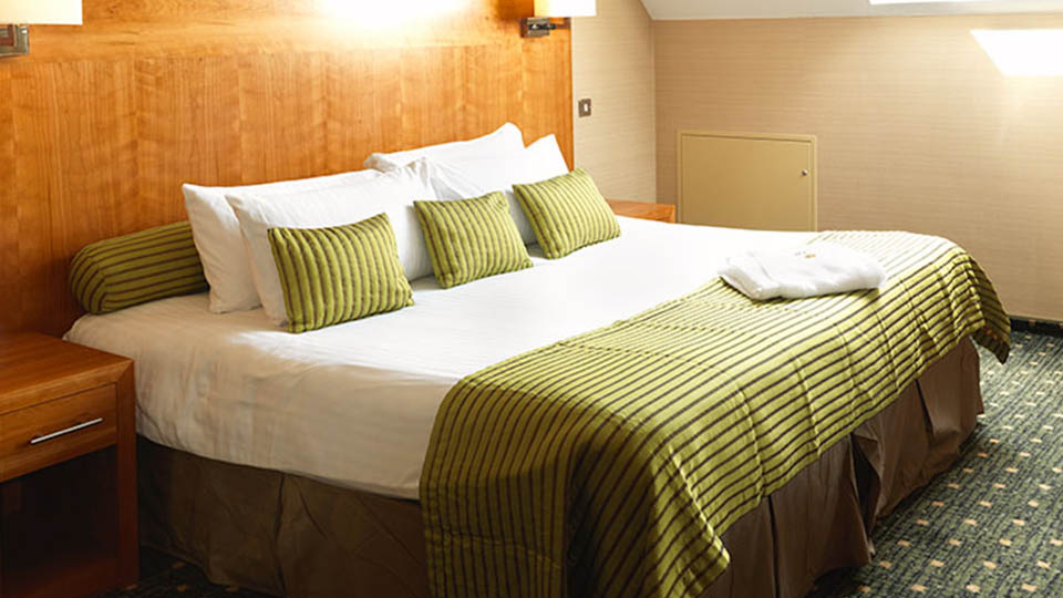 The Royal Toby Rochdale bedroom The Royal Toby Rochdale Bedroom image
